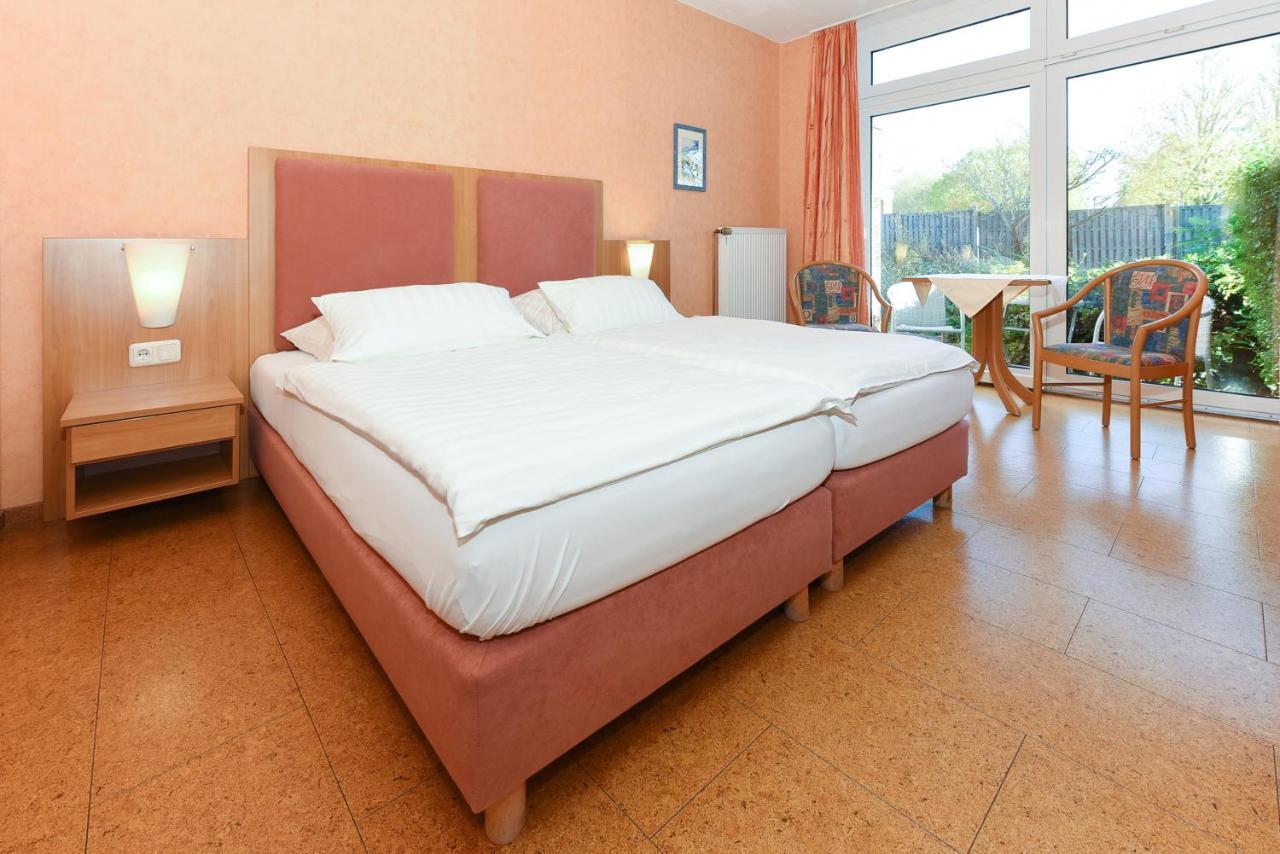 Hotel-Pension Altes Siel بينسيرسيال المظهر الخارجي الصورة