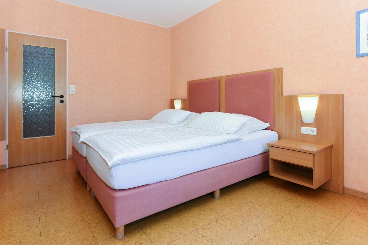 Hotel-Pension Altes Siel بينسيرسيال المظهر الخارجي الصورة