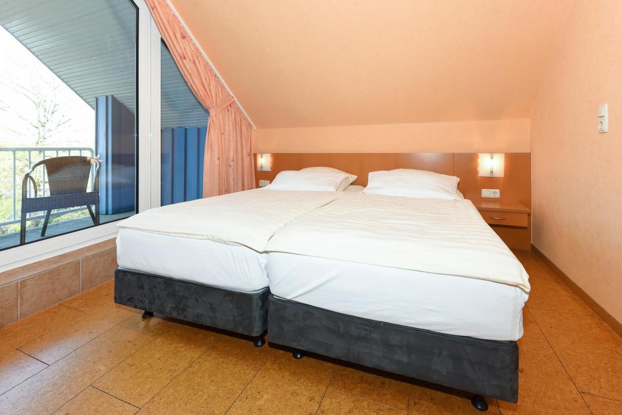 Hotel-Pension Altes Siel بينسيرسيال المظهر الخارجي الصورة