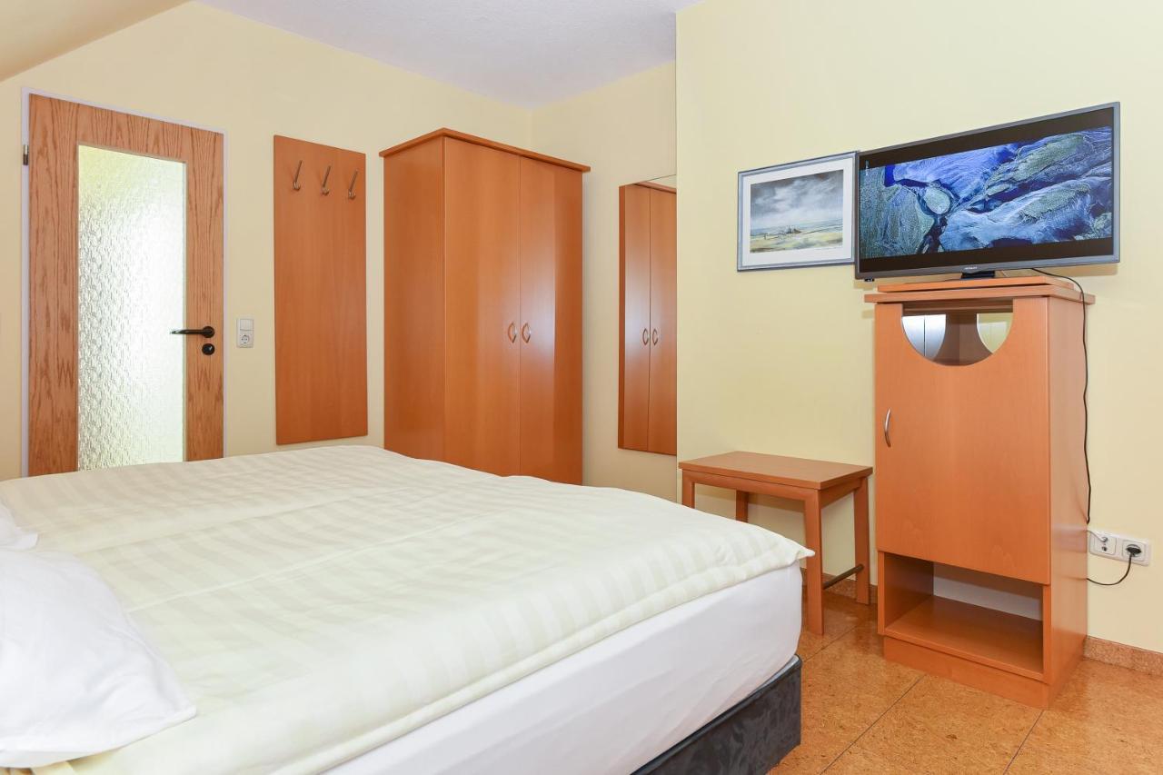 Hotel-Pension Altes Siel بينسيرسيال المظهر الخارجي الصورة