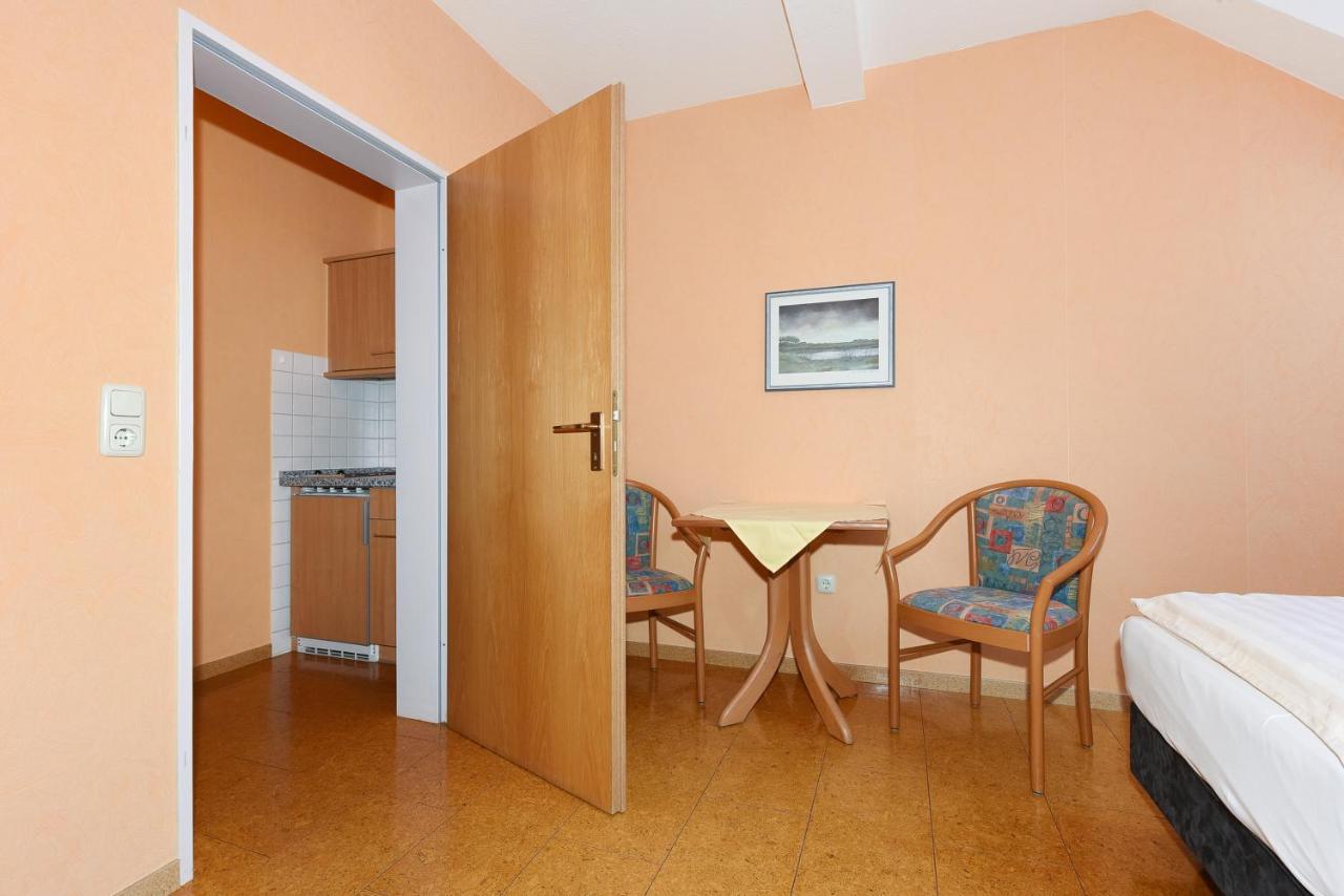Hotel-Pension Altes Siel بينسيرسيال المظهر الخارجي الصورة