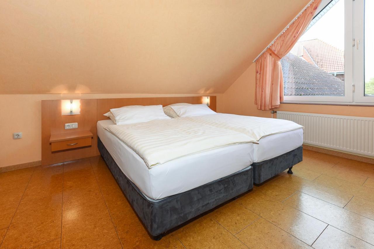 Hotel-Pension Altes Siel بينسيرسيال المظهر الخارجي الصورة