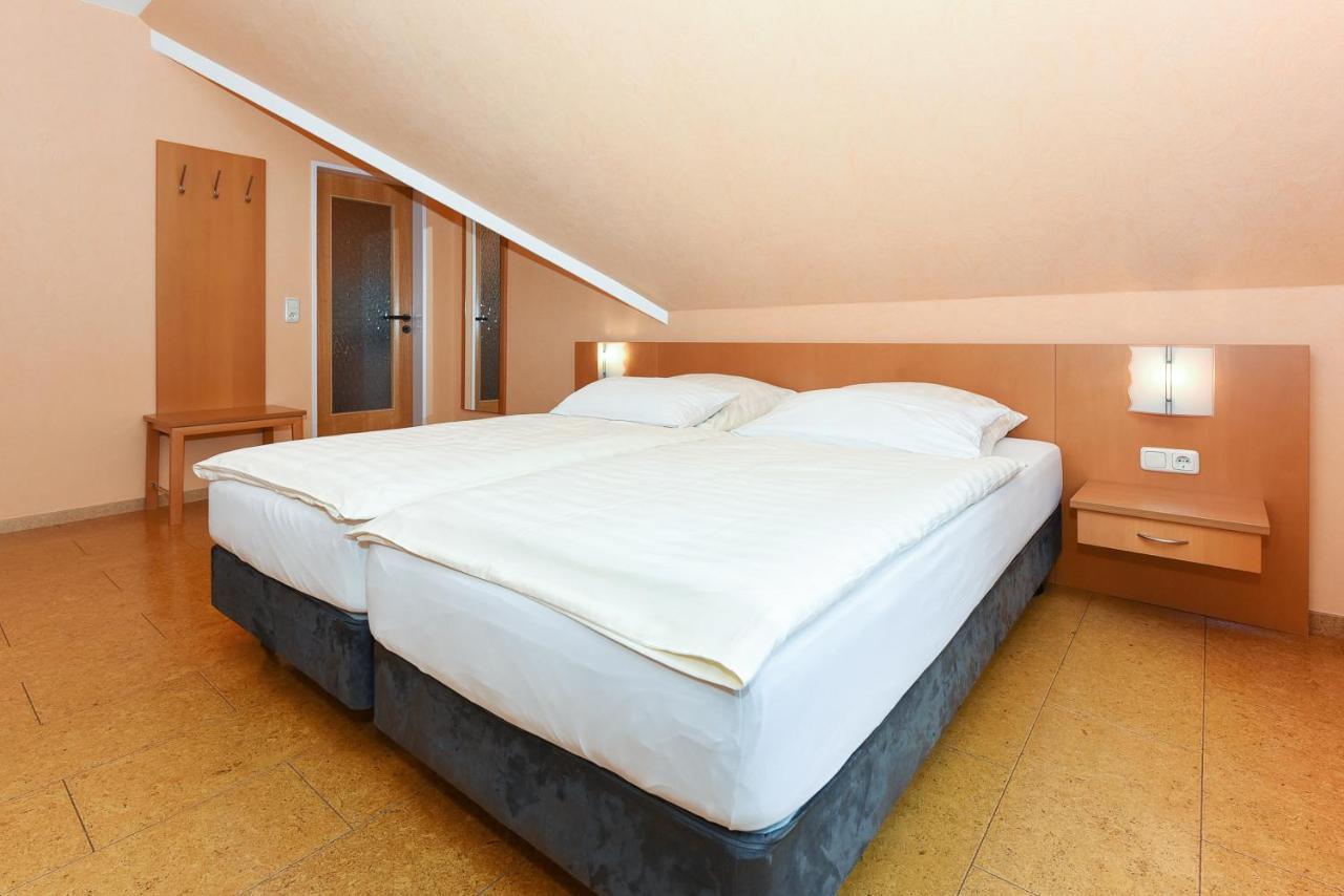 Hotel-Pension Altes Siel بينسيرسيال المظهر الخارجي الصورة
